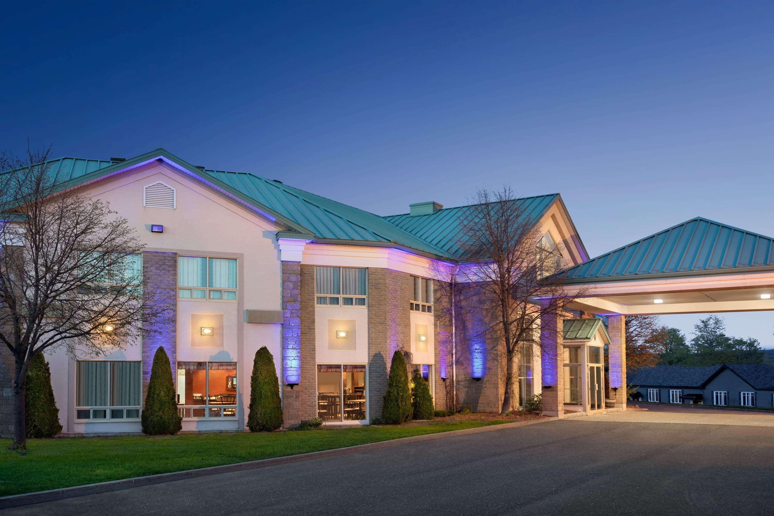 Days Inn By Wyndham Montmagny Eksteriør bilde